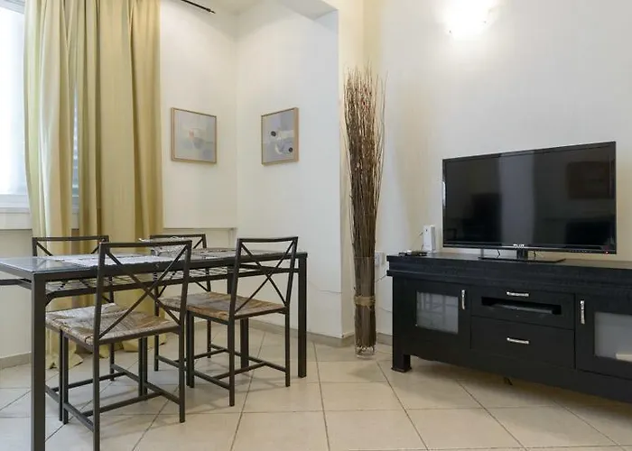 Sirkin/Frishman Apartment